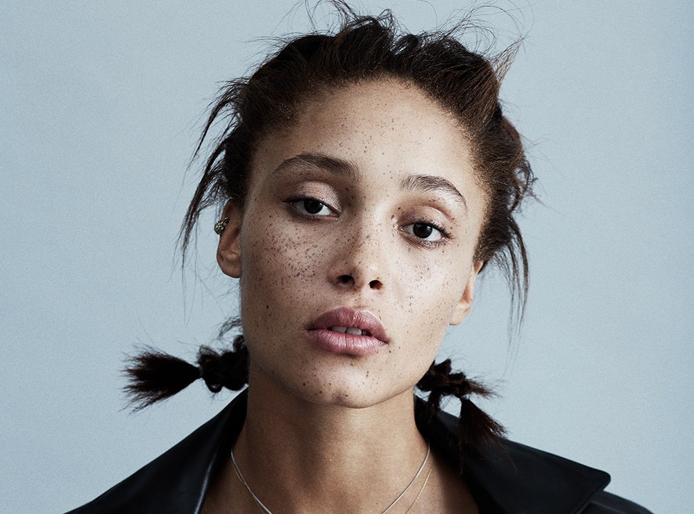 adwoa-aboah-grungecake-thumbnail-2270373802-1544522227241.jpg