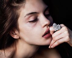 fa405a39508d989545a91d5a18bfd72f--december--fashion-editorials.jpg