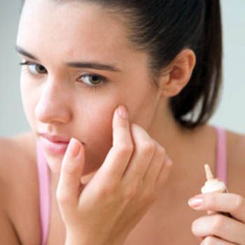 use_of_cosmetics_when_you_have_acne